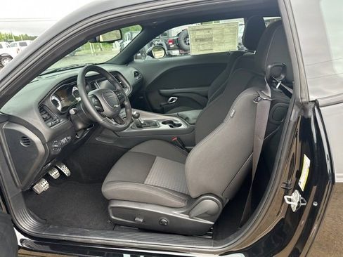 Used 2023 Dodge Challenger R/T w/ T/A Package image 8