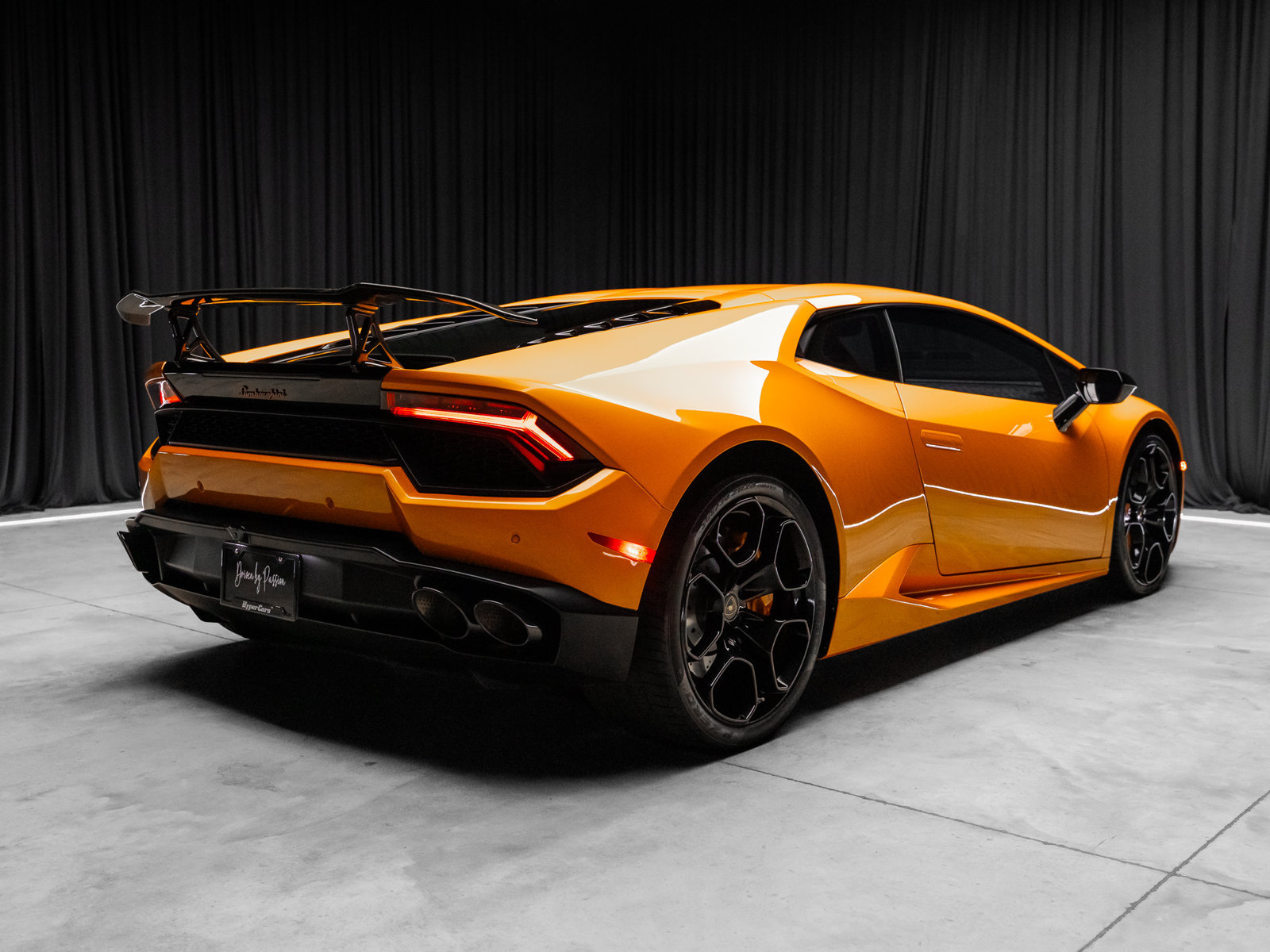 Used 2018 Lamborghini Huracan LP 580-2 RWD image 47