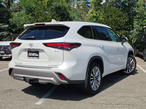 Used 2026 Toyota Highlander Platinum AWD/4WD image 6