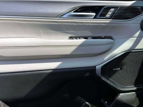 Certified 2025 Jeep Wagoneer 4WD w/ Premium Group I image 20