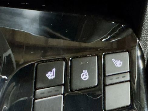 Used 2023 Kia Sportage EX image 25