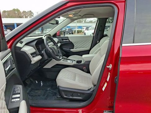 Used 2022 Mitsubishi Outlander SEL image 17