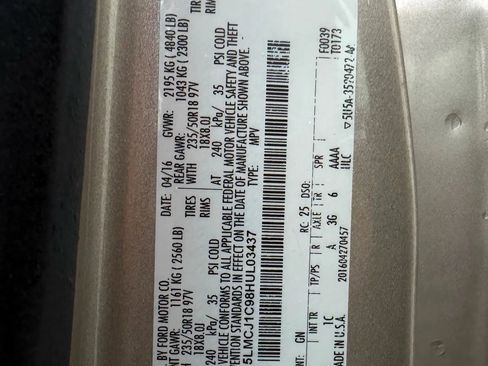 Used 2017 Lincoln MKC Premiere image 32