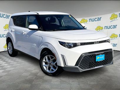 Used 2023 Kia Soul LX w/ LX Technology Package