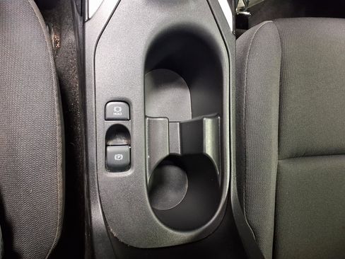 Used 2025 Toyota Corolla LE image 17