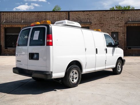 Used 2007 Chevrolet Express 1500 RWD image 10