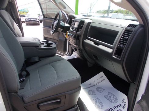 Used 2018 RAM 1500 Tradesman w/ Popular Equipment Group RWD image 9