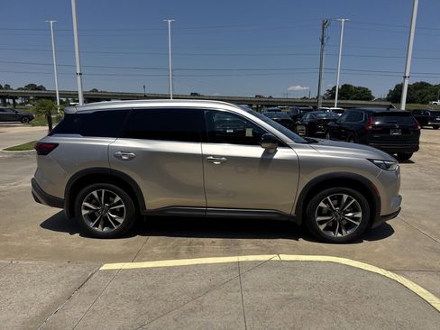 Used 2023 INFINITI QX60 Luxe w/ Cargo Package FWD image 15