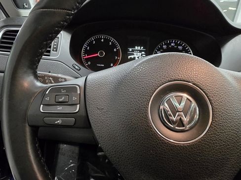Used 2012 Volkswagen Jetta SEL image 18