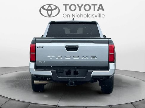 Used 2024 Toyota Tacoma SR5 AWD/4WD image 5