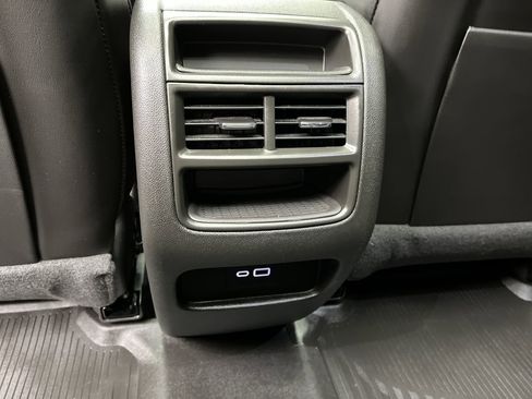 Certified 2024 Cadillac XT5 Sportv w/ LPO, Floor Liner Package AWD/4WD image 14