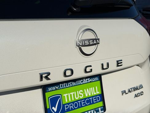 Used 2023 Nissan Rogue Platinum w/ Platinum Premium Package AWD/4WD image 35
