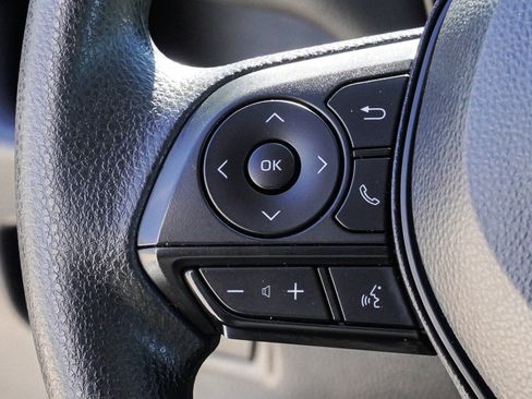 Certified 2025 Toyota RAV4 LE image 31