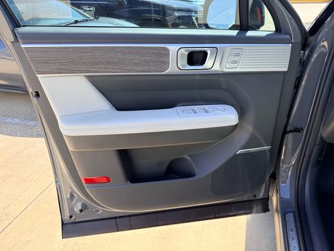 Used 2024 Hyundai Santa Fe Calligraphy AWD/4WD image 9