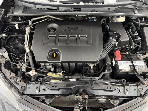 Used 2017 Toyota Corolla SE image 11