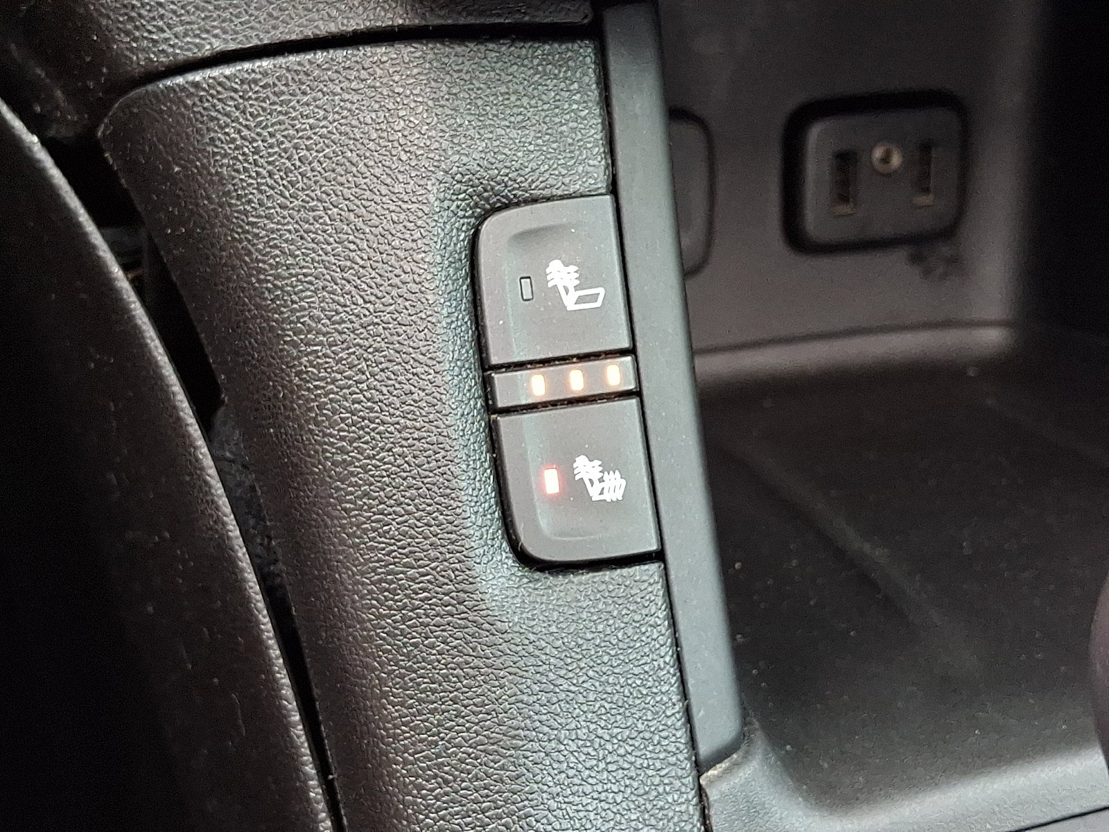 Used 2017 GMC Acadia SLT w/ LPO, Floor Liner Package AWD/4WD image 26
