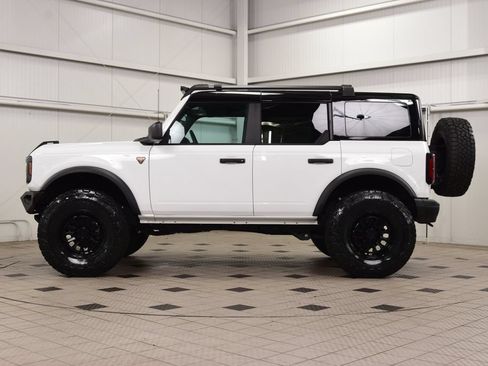 Used 2024 Ford Bronco Badlands AWD/4WD image 4