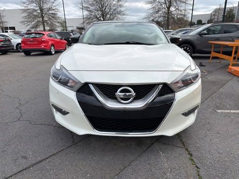 Used 2017 Nissan Maxima Platinum w/ Medallion Package image 2