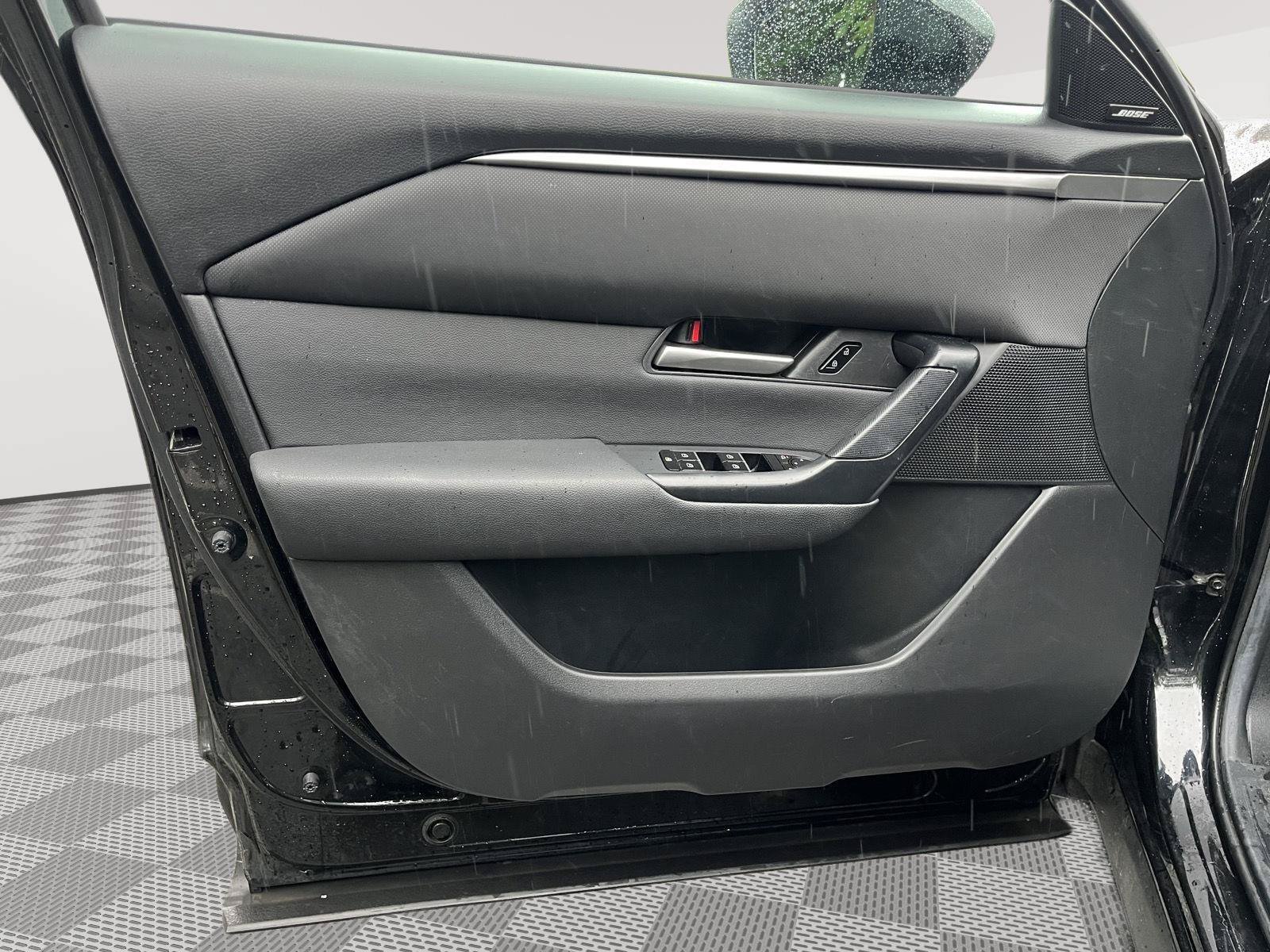 Used 2025 MAZDA CX-50 AWD 2.5 S w/ Premium Package image 18