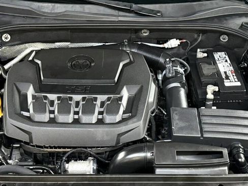 Used 2018 Volkswagen Passat 2.0T R-Line image 21