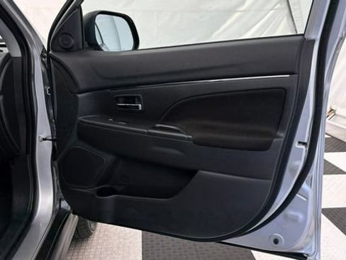 Used 2025 Mitsubishi Outlander Sport ES AWD/4WD image 22