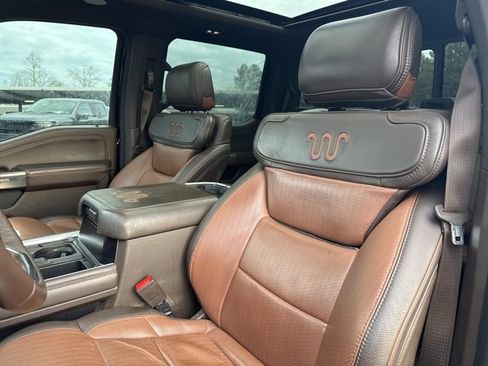 Used 2023 Ford F450 King Ranch w/ Camper Package image 9