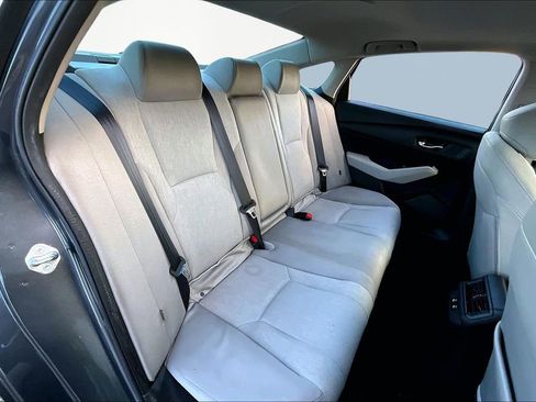 Used 2025 Honda Accord SE image 19