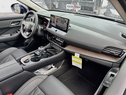New 2026 Nissan Rogue Platinum AWD/4WD image 26