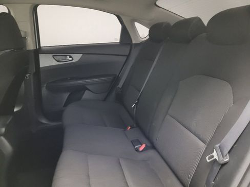Used 2021 Kia Forte LXS FWD image 18