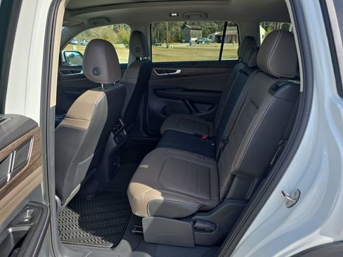 New 2026 Volkswagen Atlas SEL AWD/4WD image 34