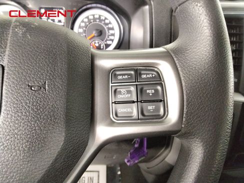 Used 2024 RAM 1500 Classic SLT AWD/4WD image 13