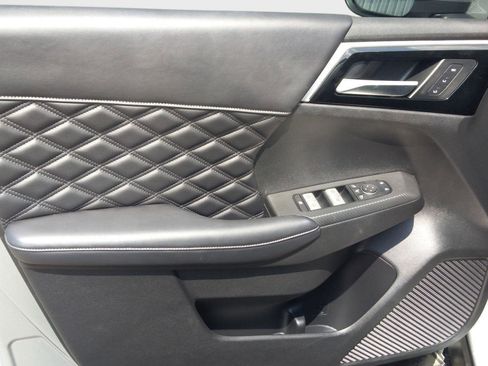 Used 2023 Mitsubishi Outlander SEL Black Edition image 14