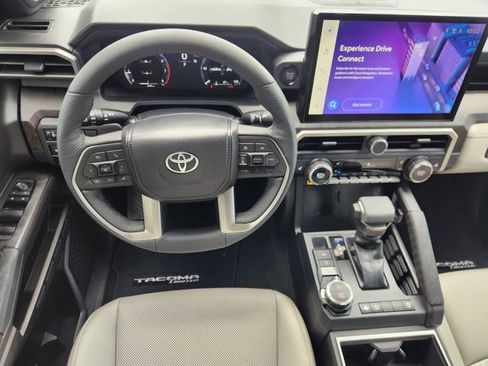 Certified 2025 Toyota Tacoma Limited AWD/4WD image 27