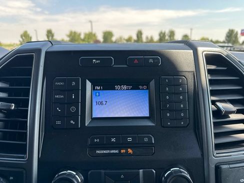 Used 2018 Ford F150 XLT AWD/4WD image 3