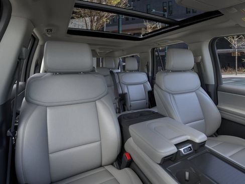 New 2026 Ford Expedition Max Active AWD/4WD image 10