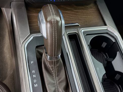 Used 2020 Ford F150 Limited w/ Trailer Tow Package image 30