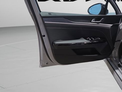 Used 2026 Kia K5 GT-Line image 26