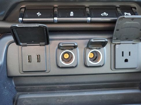 Used 2018 Chevrolet Silverado 1500 LTZ w/ Sport Package image 30