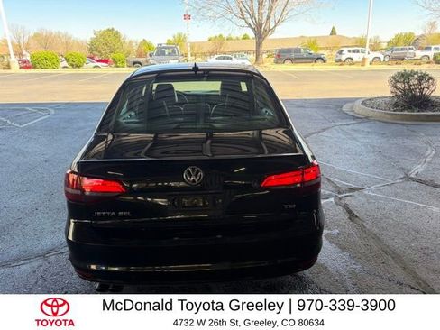 Used 2016 Volkswagen Jetta SEL image 10