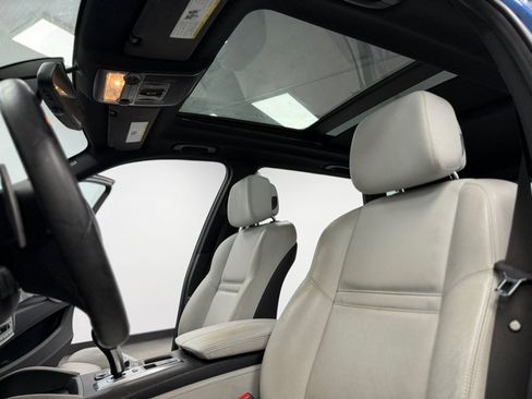 Used 2011 BMW X5 M AWD/4WD image 34