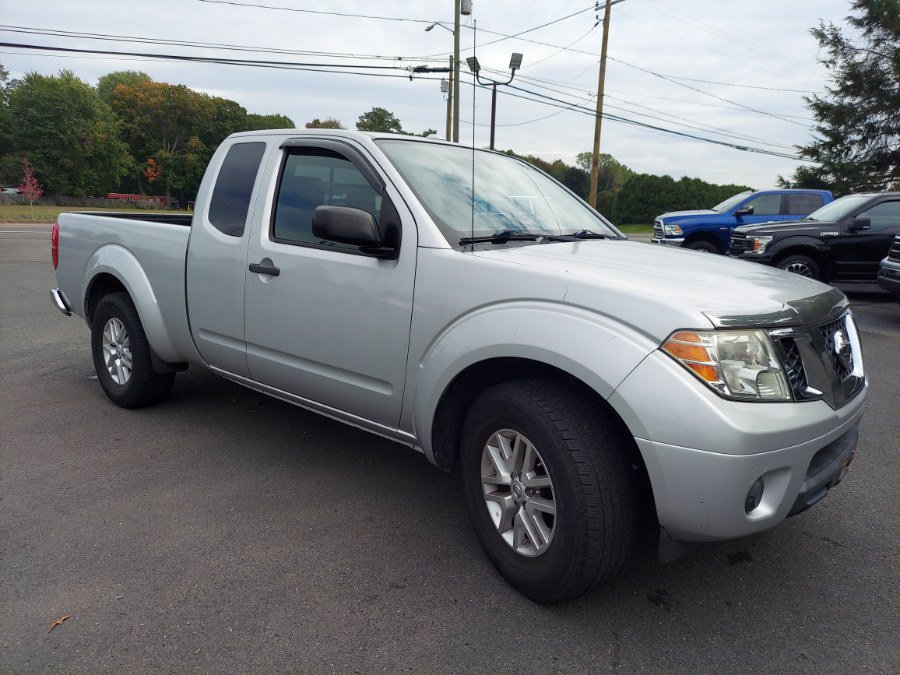 Used 2017 Nissan Frontier SV RWD image 3