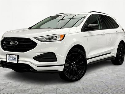 Used 2024 Ford Edge SE w/ Black Appearance Package