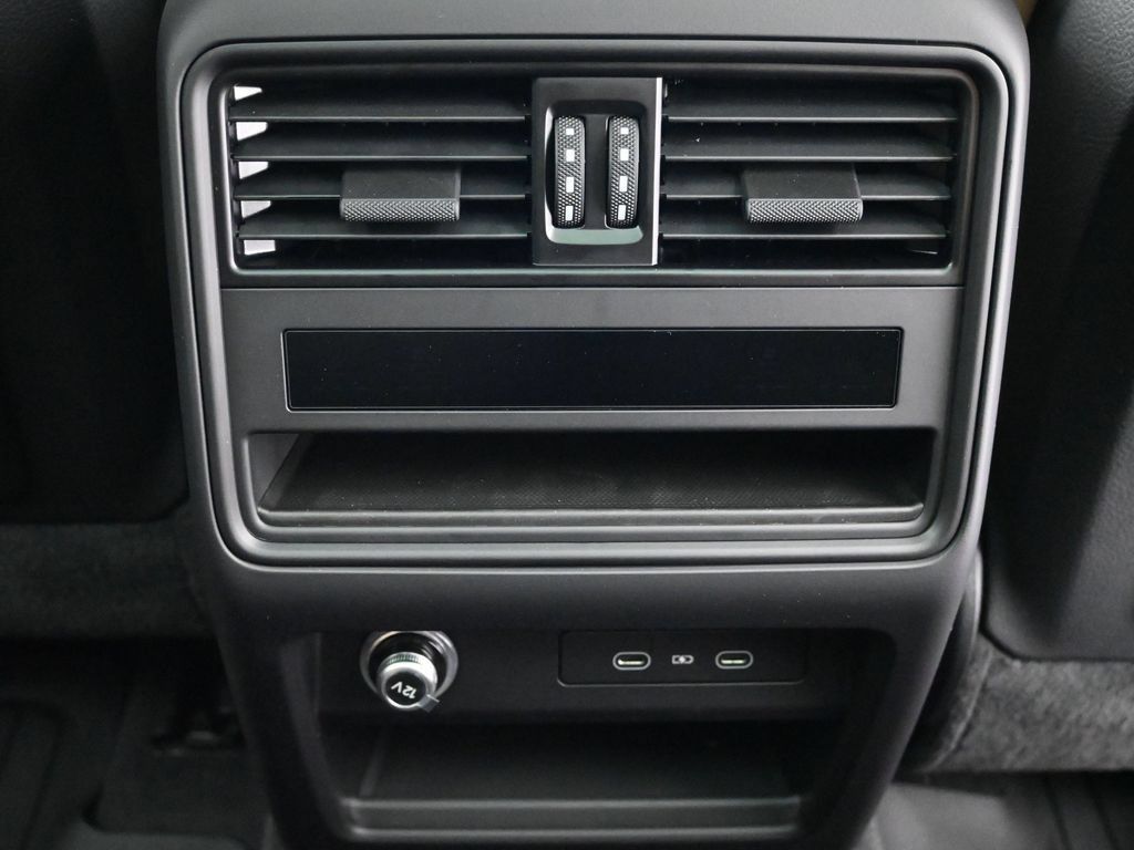 Certified 2026 Porsche Cayenne AWD/4WD image 8