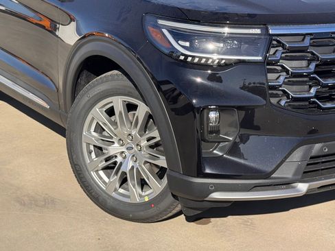 New 2026 Ford Explorer Platinum image 4