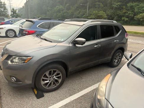 Used 2015 Nissan Rogue SL w/ SL Premium Package AWD/4WD image 2