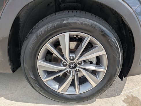 Used 2020 Hyundai Santa Fe Limited FWD image 9