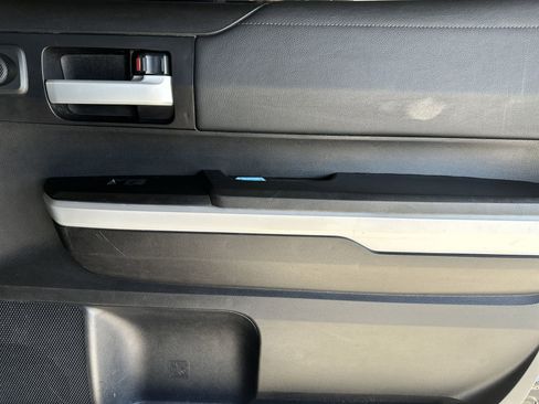 Used 2020 Toyota Tundra SR5 image 27