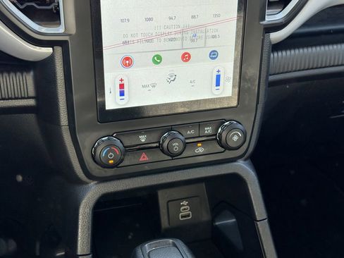 Used 2025 Ford Ranger XL image 17