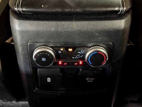 Used 2021 Ford Explorer Limited w/ Equipment Group 301A RWD image 28