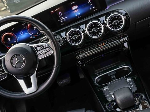 Used 2022 Mercedes-Benz A 220 image 20